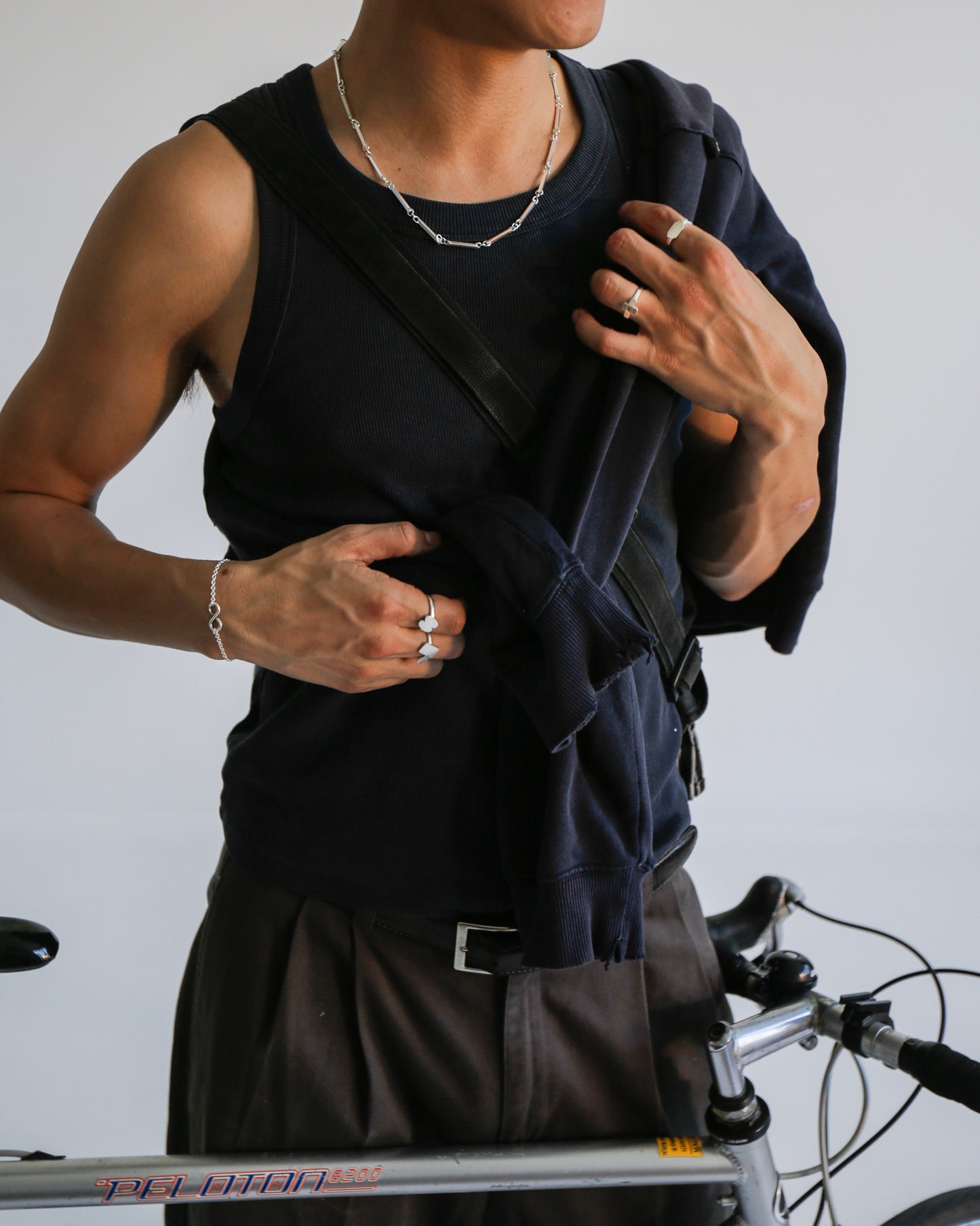 lines link necklace.