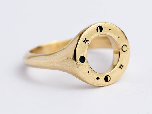 new moon 9ct.